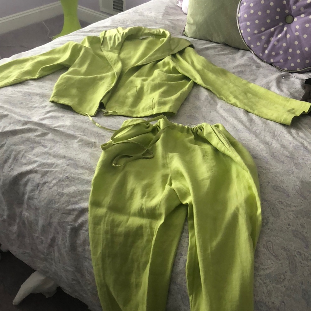 NWOT   jacket and drawstring pants
